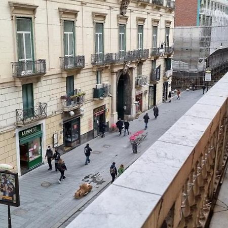 Dimora Donn'Alba Appartement Napels Buitenkant foto