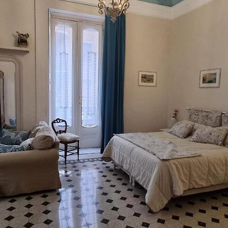 Dimora Donn'Alba Appartement Napels Buitenkant foto