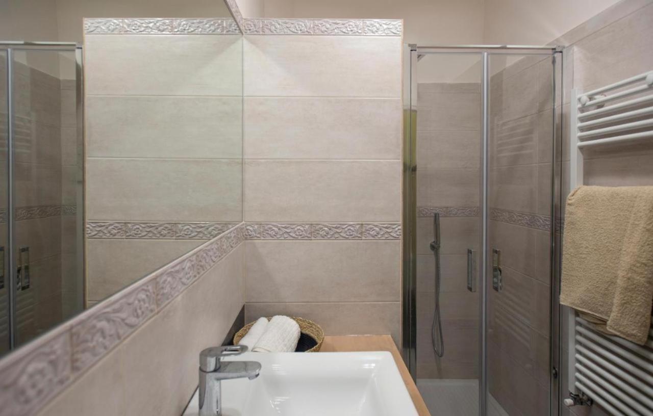 Dimora Donn'Alba Appartement Napels Buitenkant foto