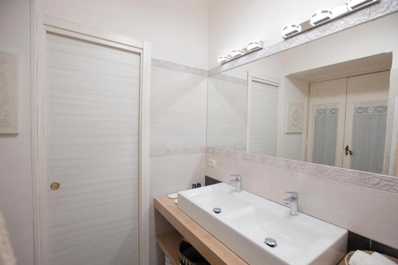 Dimora Donn'Alba Appartement Napels Buitenkant foto
